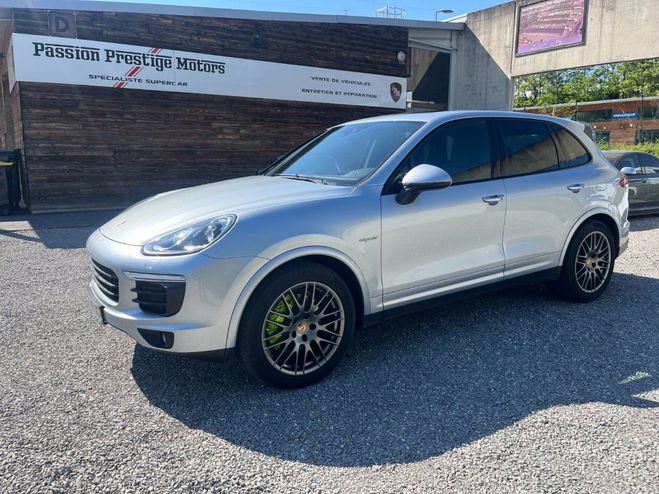 Porsche Cayenne S Hybrid Platinum V6 3.0L 416cv gris de 2017