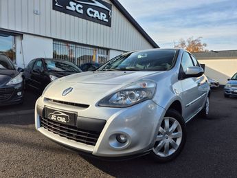  Voir d&eacute;tails -Renault Clio III 1L2 75CH ESSENCE Dynamique TomTom &agrave; Cournon-d'Auvergne (63)