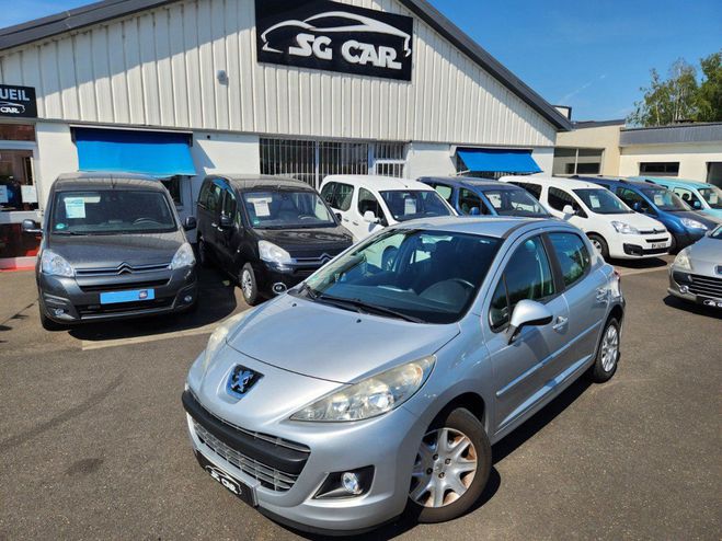 Peugeot 207 1L4 75CH ESSENCE 5 PORTES Gris de 2011