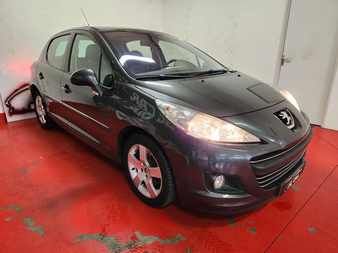 Peugeot 207 ALLURE 1L6 120CH 5 PORTES ESSENCE Gris de 2009