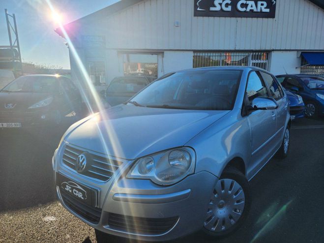 Volkswagen Polo IV 1L4 80CV CONFORT 5 PORTES Gris de 2005