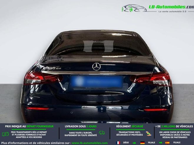 Mercedes Classe E 300 de BVA Bleu M�tallique de 2021