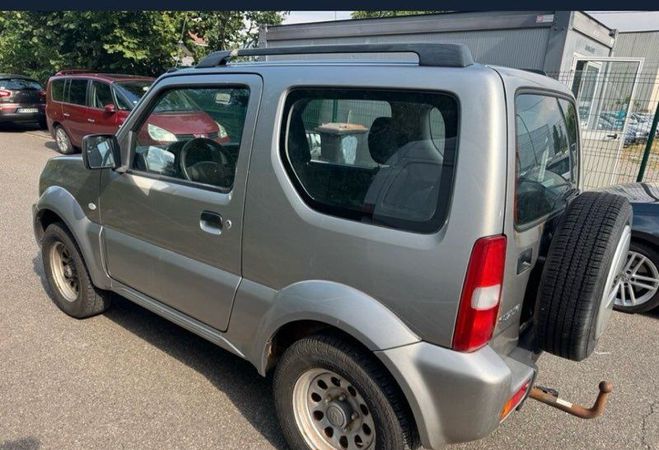 Suzuki Jimny 1.3 VVT JLX 4 PLACES 85ch 4 roues motric  de 2015