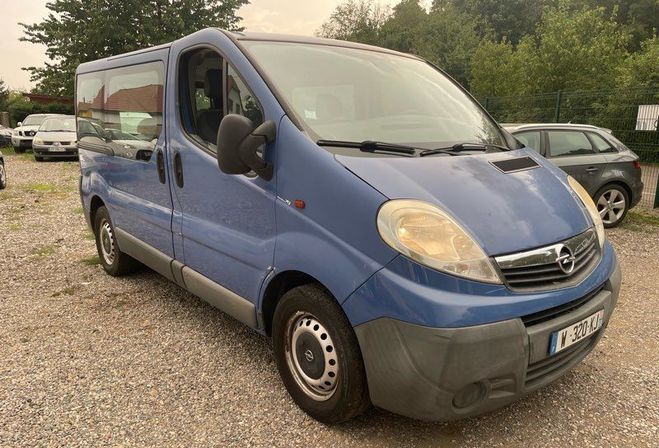 Opel Vivaro BVA  2,5l  9 places  de 2010