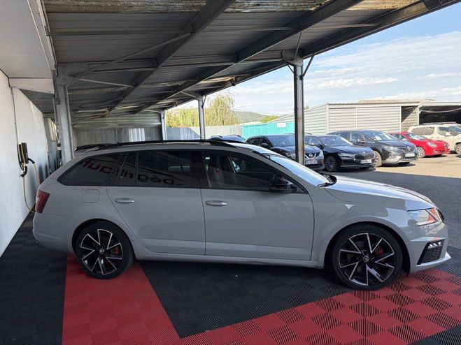 Skoda Octavia Combi 2.0 TDI 184 ch SCR FAP DSG7 4x4 RS Grise de 2020
