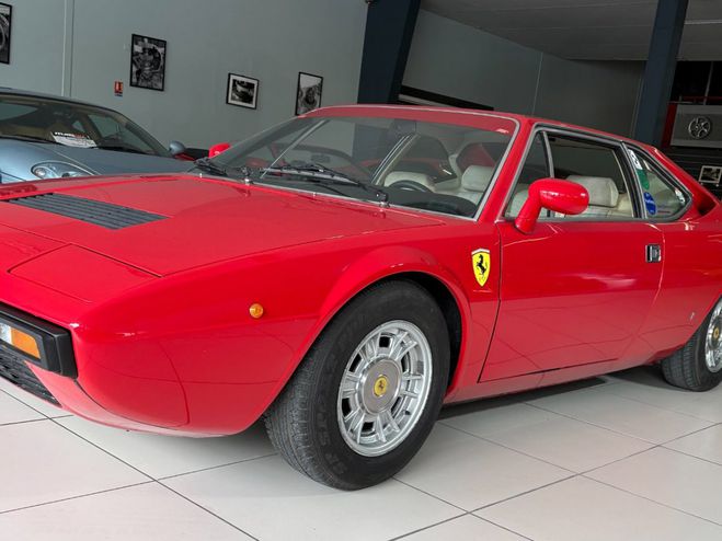 Ferrari 208 GT4 ROUGE de 1976