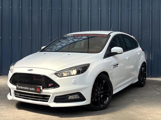 Ford Focus 2.0 ECOBOOST 250 ST - Garantie 1 An - Pa Blanc de 2016