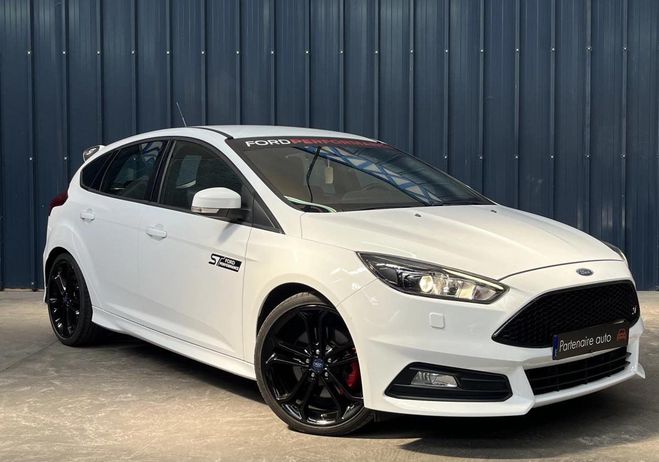 Ford Focus 2.0 ECOBOOST 250 ST - Garantie 1 An - Pa Blanc de 2016