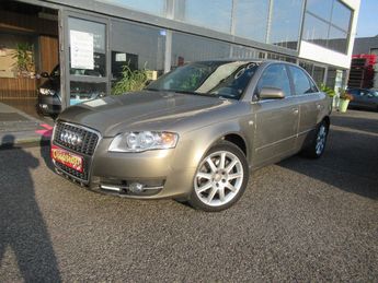  Voir d&eacute;tails -Audi A4 Berline 2.0 TSFI Ambition Luxe Multitron &agrave; Aubi�re (63)