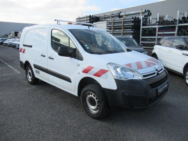 Peugeot Dangel BERLINGO BLUE HDI 100 4x4 Blanc de 2017