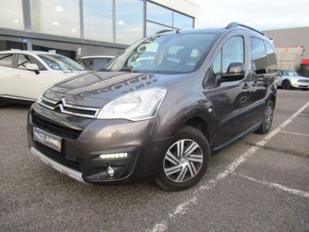  Voir d&eacute;tails -Citroen Berlingo Phase 2 Multispace Pack BlueHDi 100 S&am &agrave; Aubi�re (63)