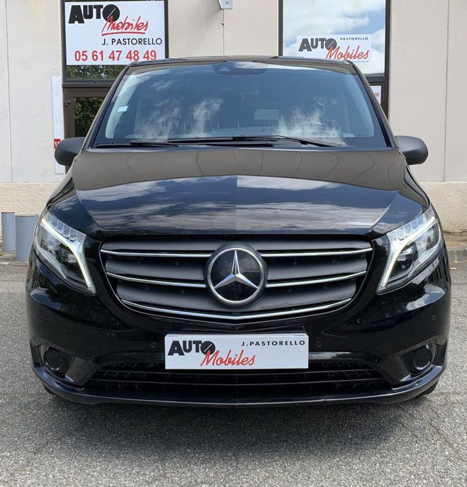 Mercedes Vito 114 CDI FOURGON COMPACT SELECT 9G-TRONIC NOIR METAL de 2022