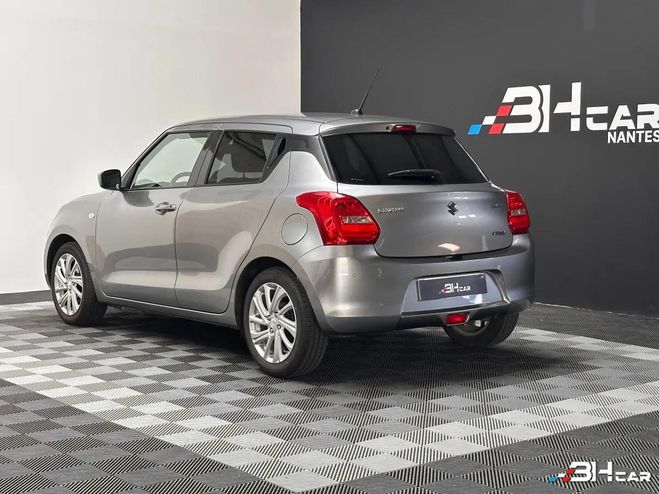 Suzuki Swift Hybrid - 1�re main - Suivi complet - Car Gris de 2022