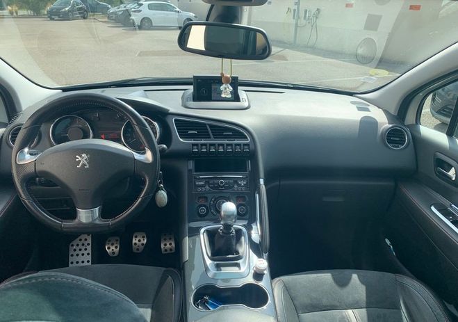 Peugeot 3008 GENERATION-I 1.6 HDI 120cv CROSSWAY ATTE Blanc de 2015