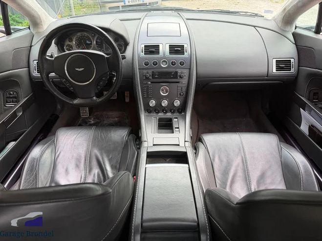 Aston martin V8 Vantage 4.3 385cv BVA 3�me Main Gris de 2008