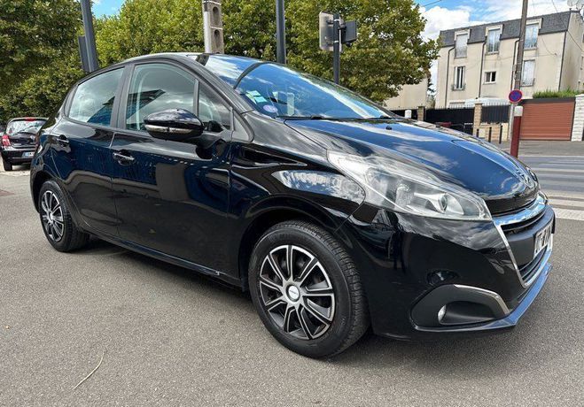 Peugeot 208 5 portes 1.2l vti 82ch CarPlay climatisa Noir de 2015