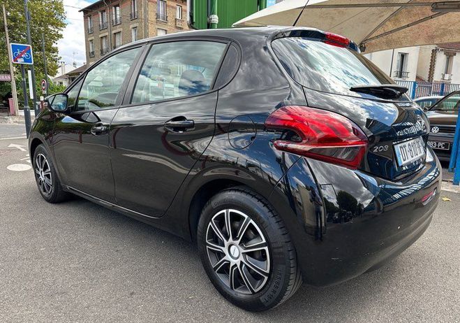 Peugeot 208 5 portes 1.2l vti 82ch CarPlay climatisa Noir de 2015