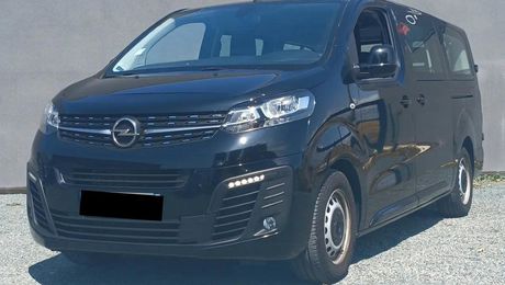 Opel Zafira Life 1.5 l 120 CH business L3H1 9 places 2022 d'occasion a  La Jarne (17)