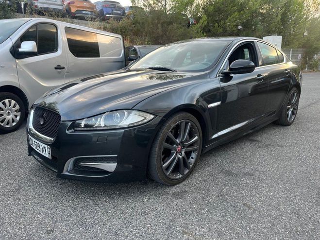 Jaguar XF V6 3.0 D S 275CH PORTFOLIO GRIS F de 2014