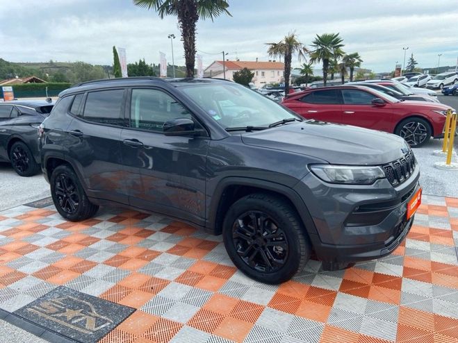 Jeep Compass 1.5 TURBO T4 130 e-HYBRID BVR7 NIGHT EAG Gris Fonc� de 2023