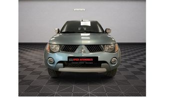  Voir d&eacute;tails -Mitsubishi L 200 L 2.5 DI-D Intense Doppelkabine 4WD &agrave; Uckange (57)