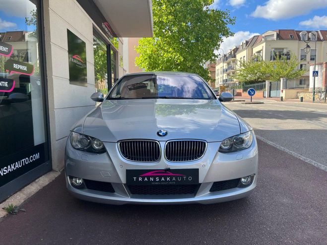 BMW Serie 3 COUPE E92 325xi 218ch Sport Steptronic A Gris de 2007