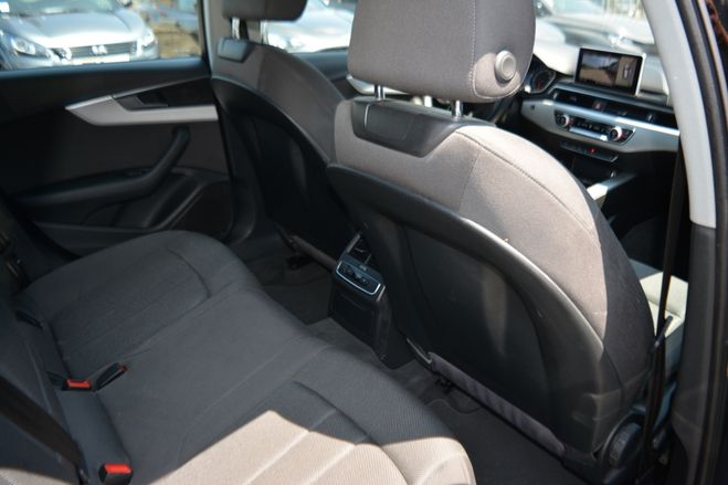 Audi A4 2.0 TDI 150CH ULTRA BUSINESS LINE NOIR de 2017