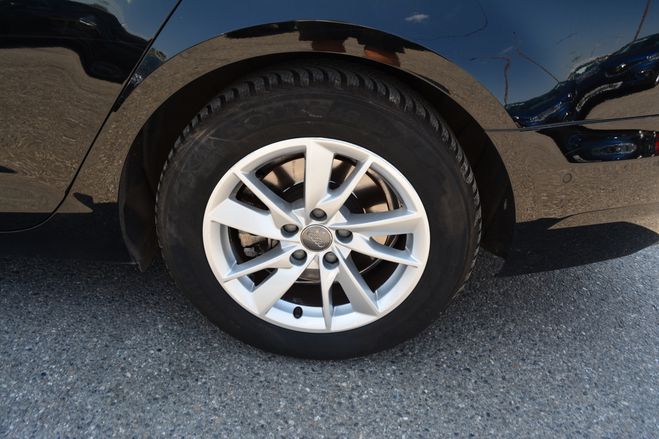 Audi A4 2.0 TDI 150CH ULTRA BUSINESS LINE NOIR de 2017