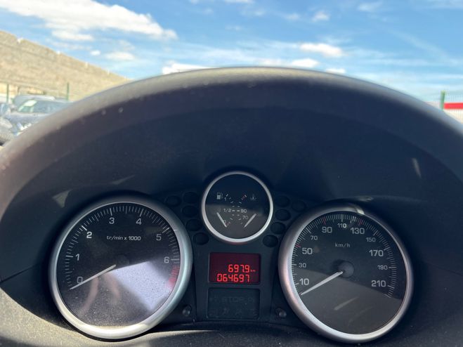 Peugeot 206 1.1 60 URBAN 5P 64000KM BELLE 1 Gris de 2010