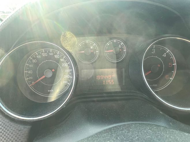 Fiat Bravo II 1.6 16V MULTIJET 105 DYNAMIC FIABLE 4 Gris fonc� de 2008