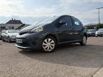 voir détails -Toyota Aygo 1.0 VVT-I 68CH ACTIVE 5P à Strasbourg (67) Voir détails -Toyota Aygo 1.0 VVT-I 68CH ACTIVE 5P à Strasbourg (67)
