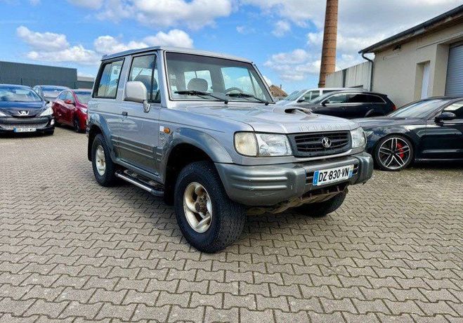 Hyundai Galloper Galloper, un solide 4x4 de 2001 avec 222 Gris de 2001