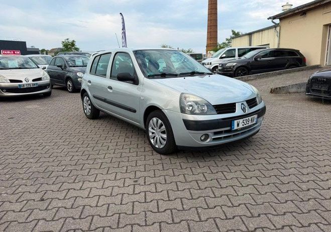 Renault Clio 2 1.2 75ch 5p bo�te 5 vitesses clim tr�s Gris de 2004