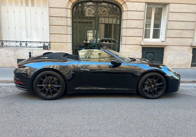 Porsche 911 (992) Cabriolet 3.0 385CH CARRERA 4 Noir de 2019