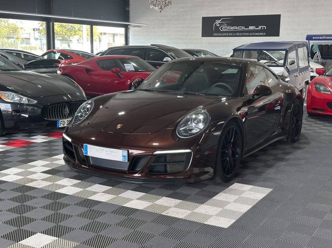 Porsche 911 Carrera GTS Mahogany Metallic de 2017