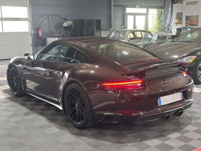 Porsche 911 Carrera GTS Mahogany Metallic de 2017