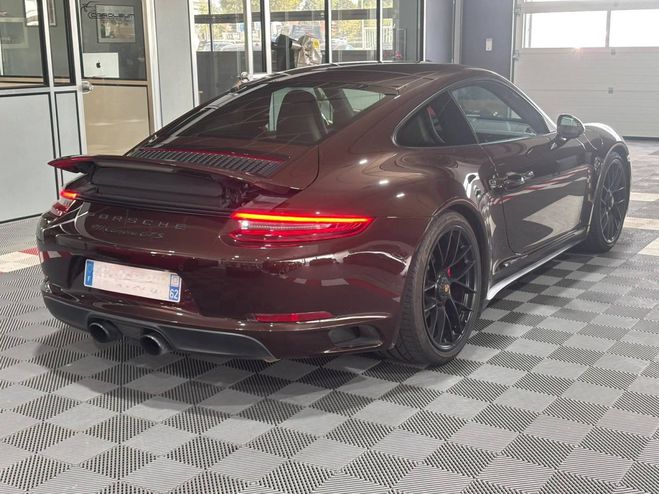 Porsche 911 Carrera GTS Mahogany Metallic de 2017
