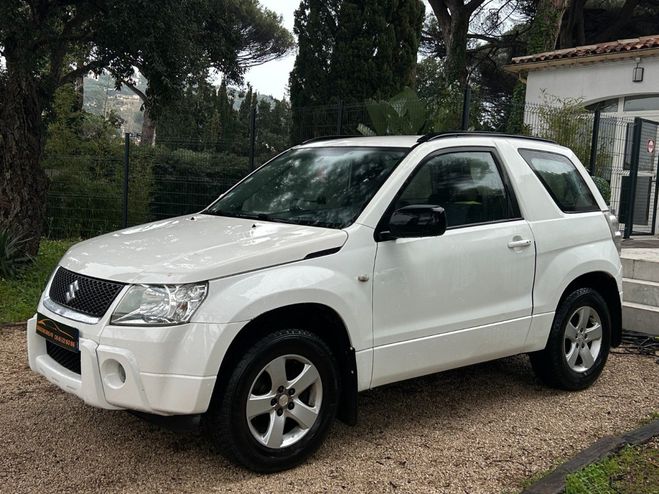 Suzuki Grand Vitara 1.9 DDiS Pack / FACTURES D'ENTRETIEN DIS Blanc de 2007