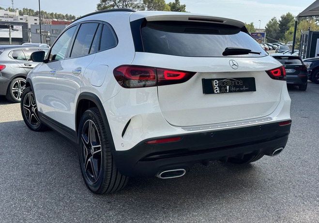 Mercedes Classe GLA Classe 200 D 150CH AMG LINE 8G-DCT Blanc de 2023
