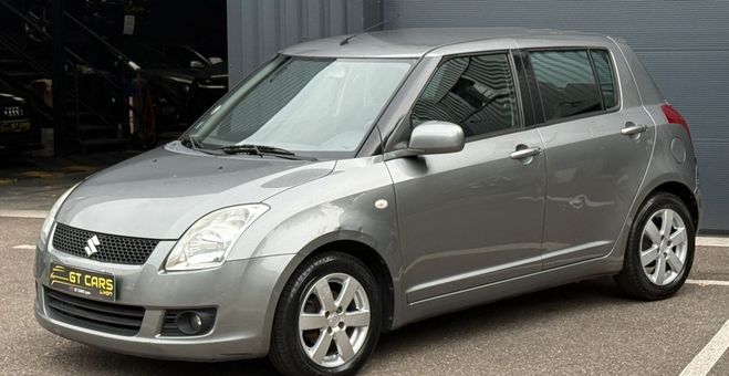 Suzuki Swift  Gris de 2010