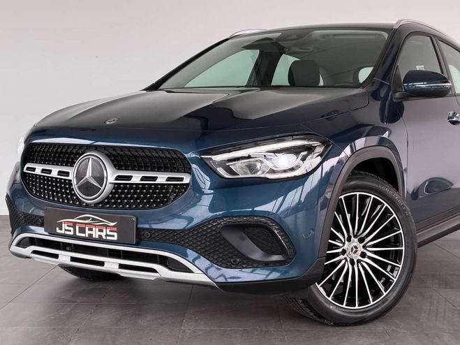 Mercedes Classe GLA 200 d-1ERPRO-COCKPIT-CAMERA-GPS-JANTES19 Bleu M�tallis� de 