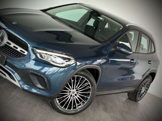 Mercedes Classe GLA 200 d-1ERPRO-COCKPIT-CAMERA-GPS-JANTES19 Bleu M�tallis� de 