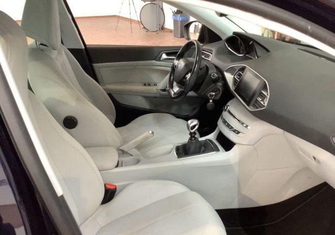 Peugeot 308 1.6 E-HDI FAP 115CH ACTIVE 5P NAVI Bleu de 2014