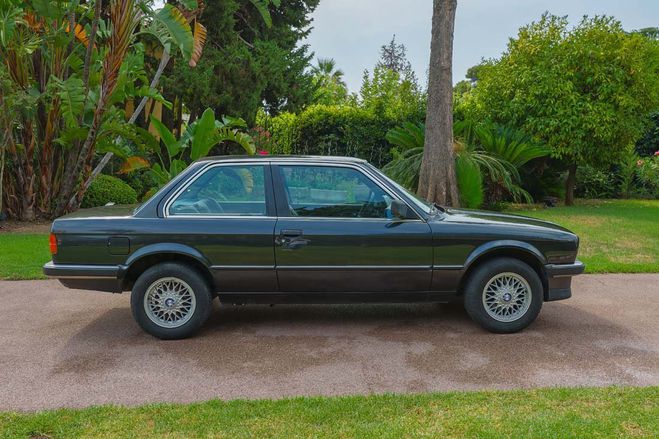 BMW Serie 3 E30 Coup� 316 1er Main  de 1986