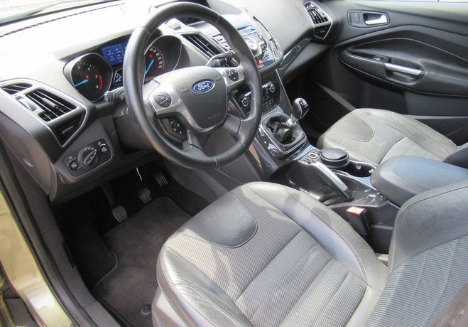 Ford Kuga 2.0 TDCI 140CH FAP TITANIUM 4X2 Vert de 2013