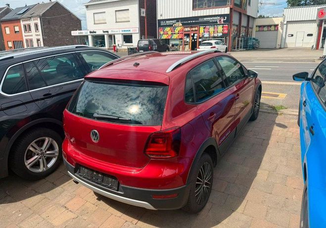 Volkswagen Polo Cross 1.2 Essence ? 2015 142 000 km Tr�s Rouge de 2015