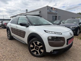  Voir d&eacute;tails -Citroen C4 Cactus 1.6 Blue-HDi 100 Shine Edition &agrave; Uckange (57)