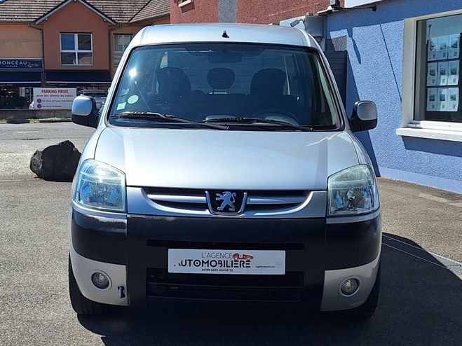 Peugeot Partner 1.6 16V 110 ch 1�re main Gris de 2002