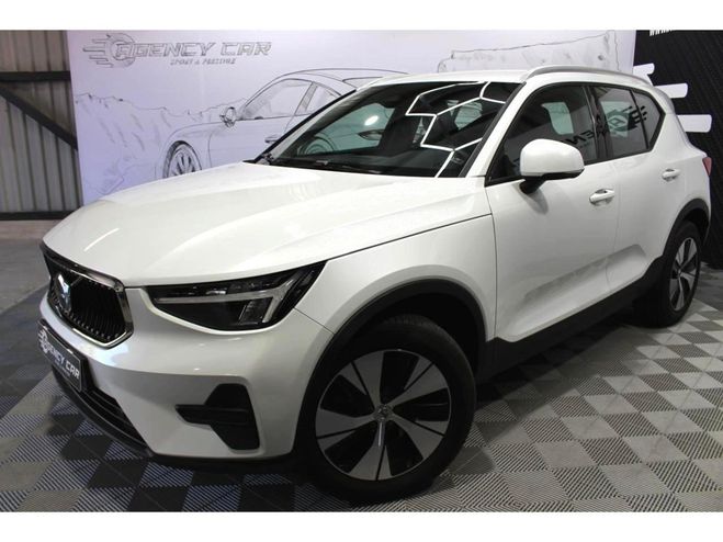 Volvo XC40 163 ch / BVA DCT 7 / START / SIEGES ET V BLANC de 2022