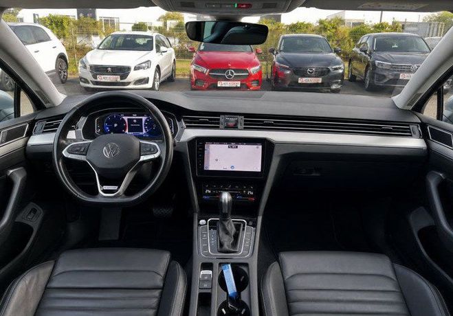 Volkswagen Passat 2.0 TDI 200 CH ELEGANCE 4MOTION DSG7 1ER Gris de 2020